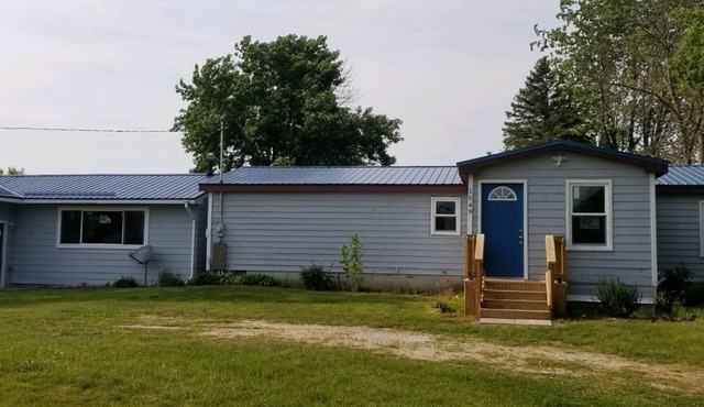 Waterbuggs Place Double Cottage A & L