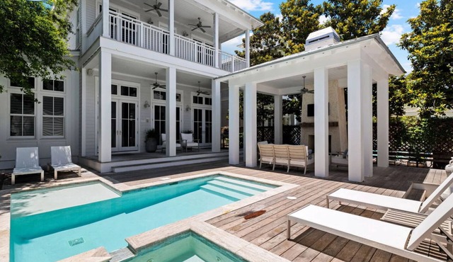 WaterColor Luxury on 30A! 63 Western Lake, Park District, Pool, 7 Bdrms, Slps 16+