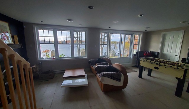 Waterfront, private beach, dock, view and great comfort SPA + Fireplace