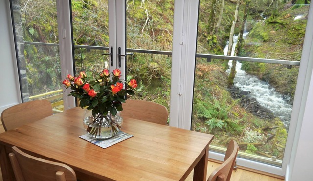 Waterfall - a cottage that sleeps 2 guests in 1 bedroom