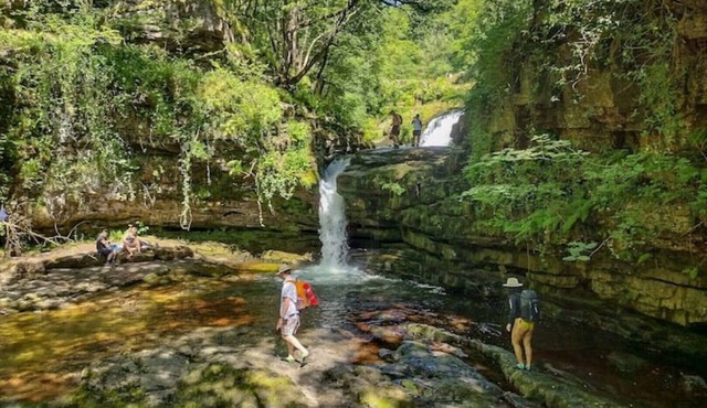 Waterfall Lodge - Direct access to waterfall walks