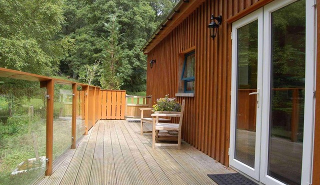 Waterfall Lodge - private waterfall and sauna