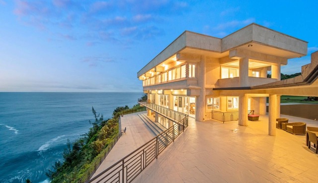Waterfalling Estate: Oceanfront Luxury w/ Private Waterfall, Pool & More!