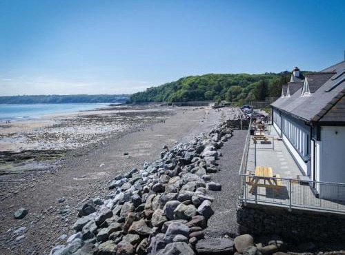 Waterfront 1 - 1 Bedroom Apartment - Wisemans Bridge