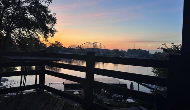 Waterfront 2BR Cottage: Fire Pit, Grill & Dock -Boat Slip Available additional