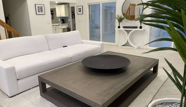 Waterfront 2BR Home in Brick w/Swimming Pool