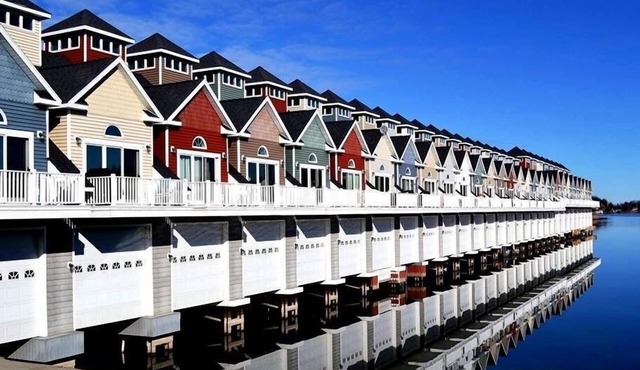 Waterfront 3 BDRM/2 BA condo with boathouse