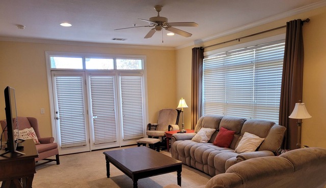 Waterfront 3 Bedroom / 3 Bath Condo w/ Boat Slip Available