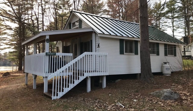 Waterfront 3-Bedroom Cottage on Pleasant Pond in Turner, ME