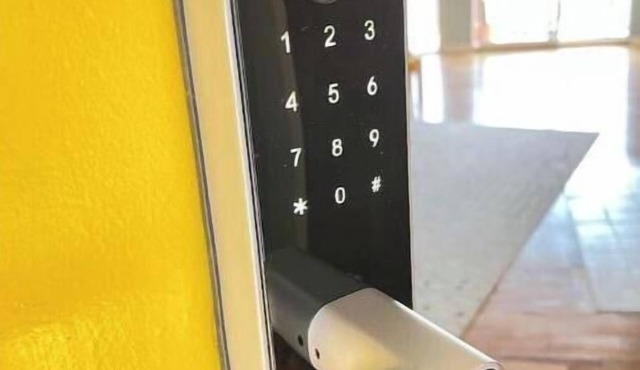 Waterfront 4-bedroom spacious house with AC and WiFi in lovely Bremerton