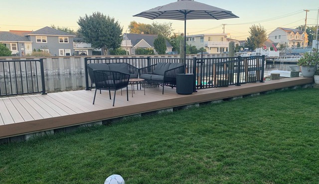 Waterfront 4-bedroom beautiful house in lovely Long Beach