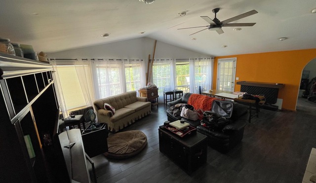 Waterfront 4 Season Get Away -