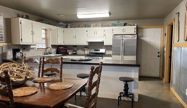 waterfront 5 bedroom hot tub