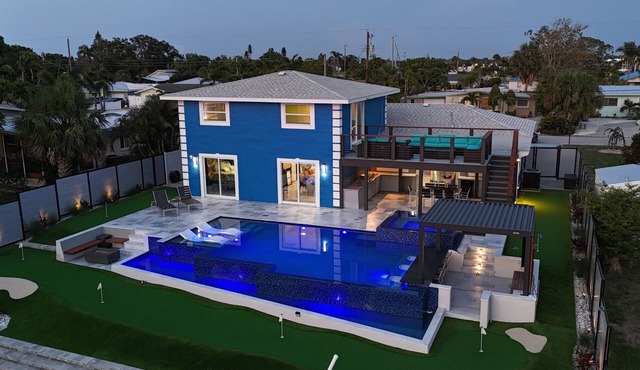 Waterfront 5BR Luxury Home – Pool, Spa, Boat Lift, Putting Green, Fire Pit