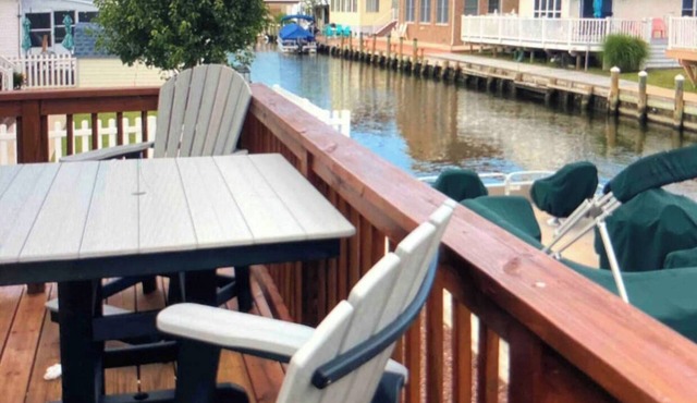 Waterfront amazing 3 bedroom house