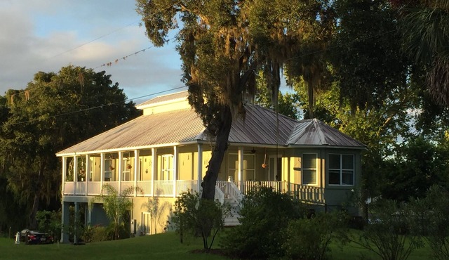 Waterfront Apartment in quiet community
