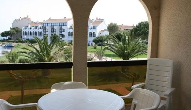 Waterfront Apt for 4 - Pool, Fitness & Sports - Le Barcarès