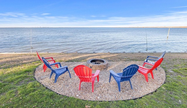 Waterfront/Arcade/Fishing Fun