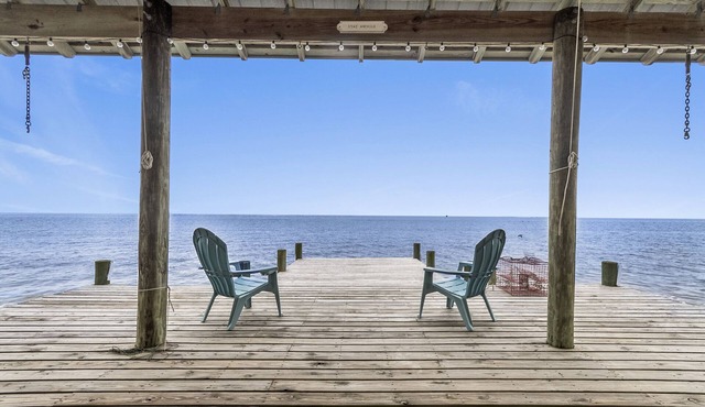 Waterfront Bay View Retreat High Tide Fairhope - Private Pier/Screened Porch
