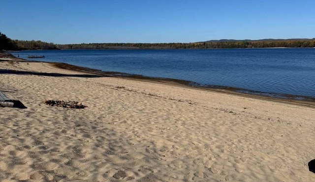 Waterfront Beach House on Bay- Cottage #1
