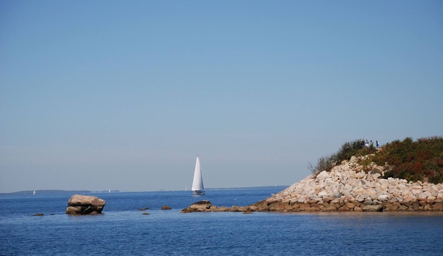 Waterfront Boathouse Cottage