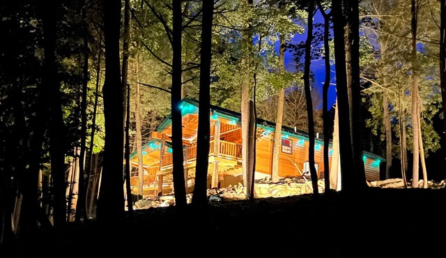 WATERFRONT CABIN PRIVATE BEACH HOT TUB FIRE RING FISH HIKE KAYAK
