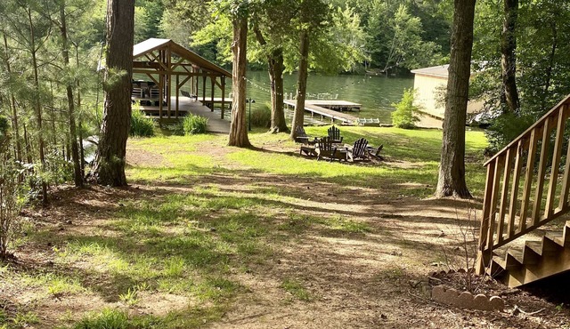 Waterfront Cabin! Fisherman’s Paradise! Pet Friendly! Slew on Main Channel!