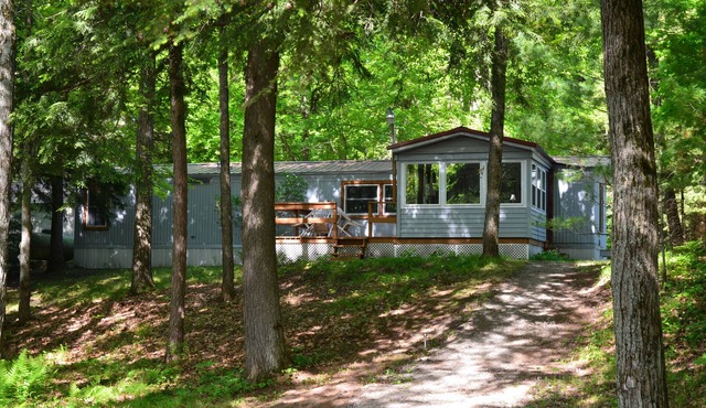 Waterfront Cabin! Menominee River / Marinette County / Wausaukee / Wallace