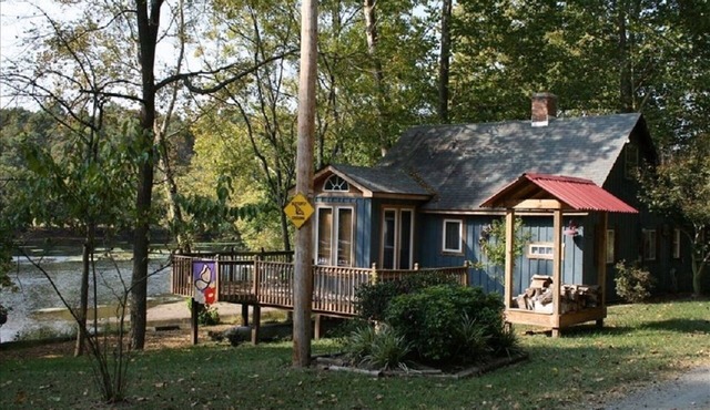 Waterfront Cabin On The New River - Near Virginia Tech & Radford University