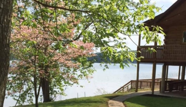 Waterfront Cabin on Ohio River