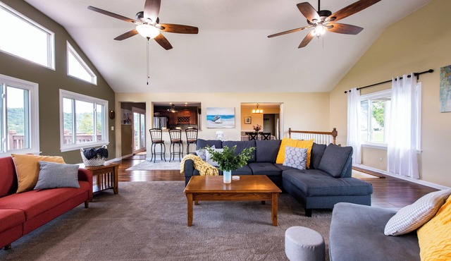 Waterfront Cabin w/A View! Large Family Retreat + Pet-Friendly