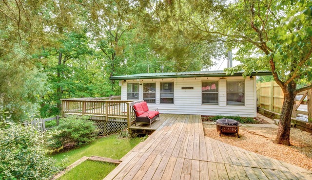 Waterfront Cabin w/Private Dock on Lake Hartwell!