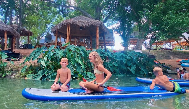 Waterfront Cabin with Kayaking, Paddle boarding, Pool, Hot Tub & more! - RC2