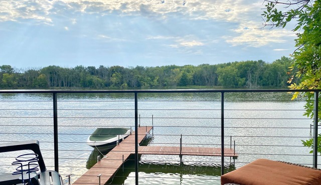 Waterfront Cabin with Kayaks - Cozy and Modern - Perfect for Two!