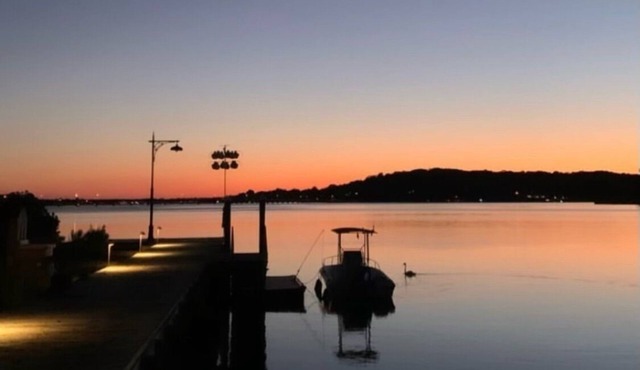 Waterfront carriage house Navesink - Sandy Hook Beach - Hartshorne Woods