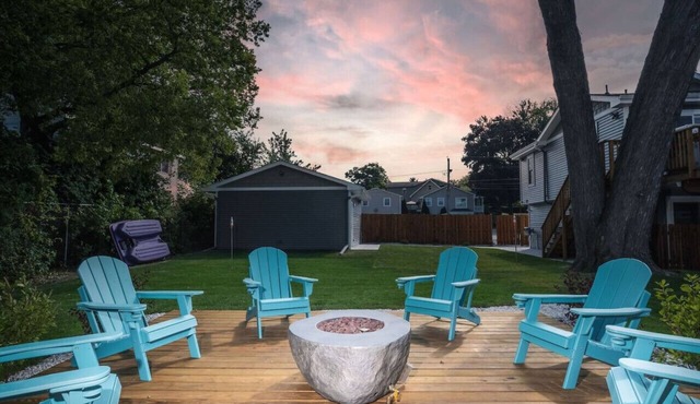 Waterfront Channel 3Bed 4Bath with Hot Tub Gazebo and Pet Friendly