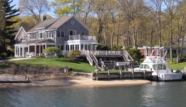 Waterfront Charmer with boat slip on idyllic Shelter Island for summer rental