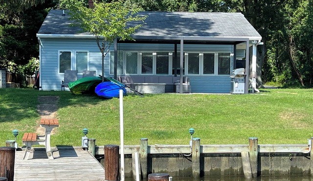 Waterfront CHeerful 2 with Private Piern