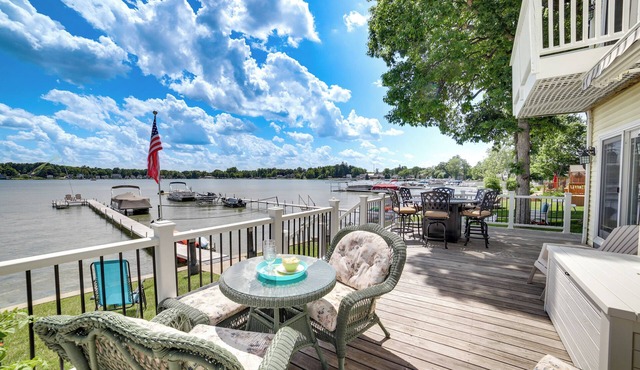Waterfront ‘Clarklake Escape’ - Deck, Dock & Views