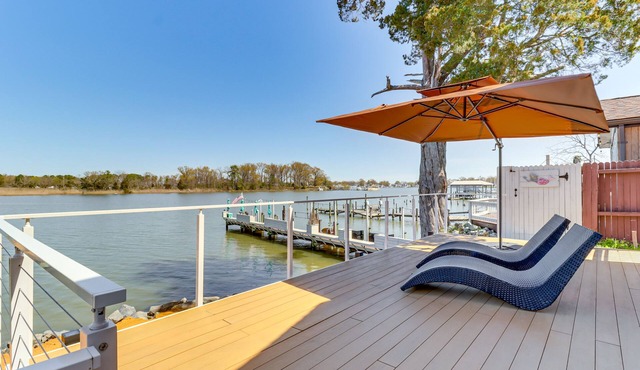 Waterfront Colonial Beach Studio w/Boat Dock!