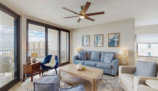 Waterfront condo w/shared outdoor pool, hot tub, & tennis - beach access