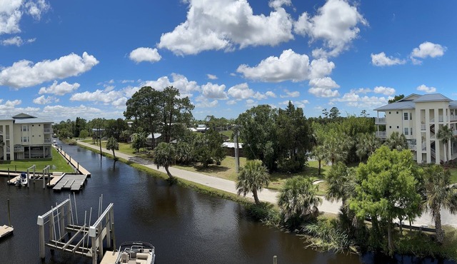 Waterfront Condo in Suwannee, Florida with private dedicated boat slip