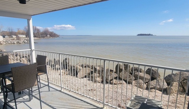 Waterfront condo on Middle Bass Island