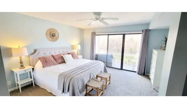 ☆WATERFRONT CONDO☆ Sleeps 5 + 2 pools + FREE 10x28 Boat Slip + Child Friendly!
