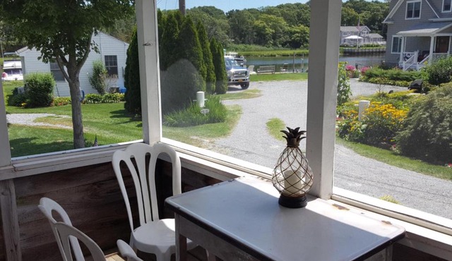 Waterfront Cottage 5