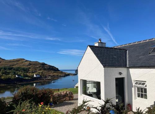 Waterfront cottage Applecross Peninsula