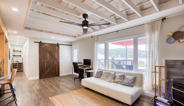 Waterfront Cottage w/Swim Spa, BBQ, & Boat Dock