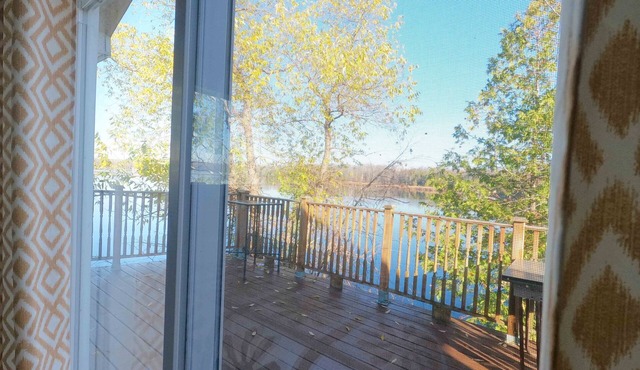 Waterfront Cottage - Trent Hills, ON