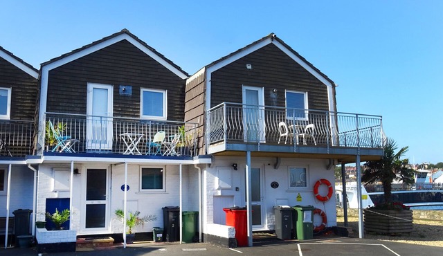 Waterfront Cottage Fantastic Sea & River Medina Views From All Aspects