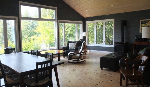 Waterfront Cottage, Hope Bay on Georgian Bay